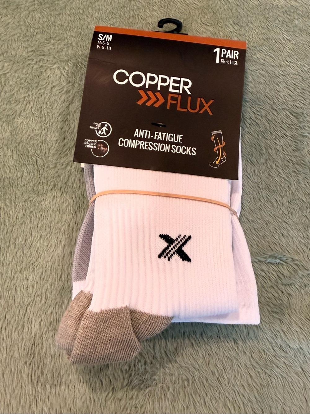 Copper Flux Anti-Fatigue Compression Socks Knee High White Gray S/M NWT